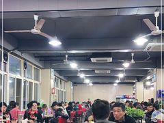 大堂-皖北巫氏三胖地锅鸡(长淮总店)