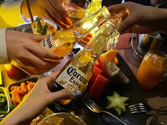 -FOUR PLAY BAR