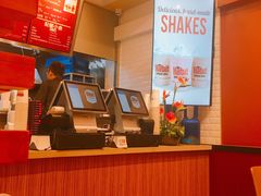 -The Habit Burger Grill 哈比特汉堡(爱琴海店)