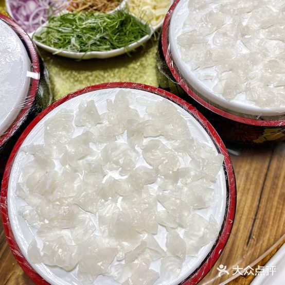 鲜之源美食餐馆