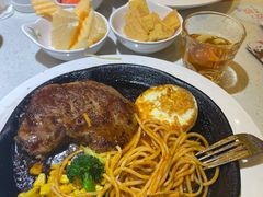 -汤姆家的牛排意面披萨(融创茂店)