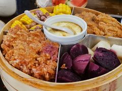 -黄桷树曹家私房菜(江与城店)