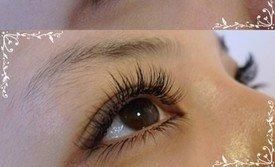 -爱美睫美甲会馆
