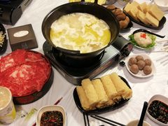 -鲜入围煮花胶鸡海鲜火锅
