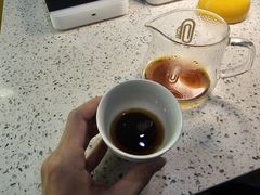 -YECLIP COFFEE黄色回形针咖啡
