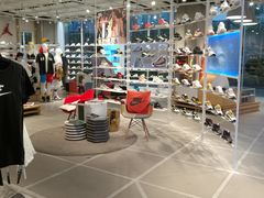 -NIKE KICKS LOUNGE体验店(北京新中关店)