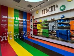 -m豆巧克力世界(上海世茂广场店)