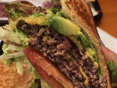 -The Habit Burger Grill 哈比特汉堡(复兴soho店)