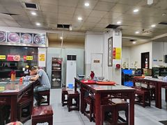 -牛一嘴·兰州牛肉面·大盘鸡(财富中心店)