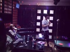 -多佐KTV(北京富力广场购物中心店)