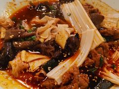 -三顾冒菜·麻辣烫(万达店)