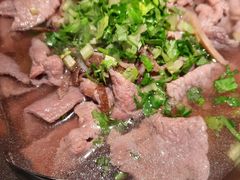 -肖四女乐山跷脚牛肉(世博源店)