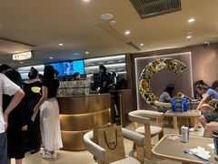 -霸王茶姬(上海恒基名人店)