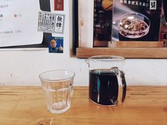 -无牌咖啡&酒馆