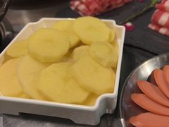 -鹿鸣山草本茶香火锅(园西路店)