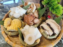 -慢丽江·云南野生菌土鸡锅(西山店)