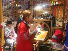 -老牌坊云南鱼豆花火锅(爱建店)