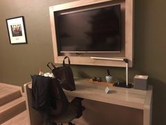 -西安大雁塔科技大学地铁站亚朵酒店