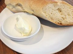-ROAST coffee & eatery