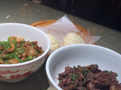 -老湖南民间菜·牛肉十八炒(花都店)