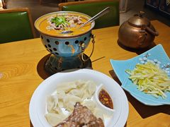 -娜仁图雅蒙古美食村(33小镇店)