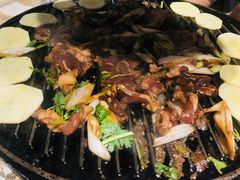 -燚店·铁板鱼蛙·烤肉·烤串(北新桥店)