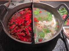 -三出山火锅(南京万象天地店)