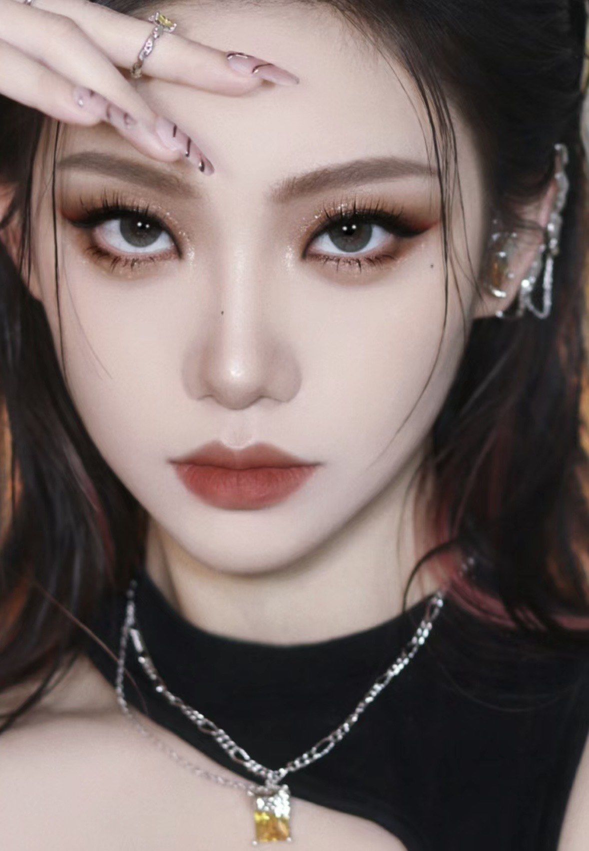 酷飒风 #创意妆容 #每日妆容分享 「雨豆美妆rain beans(西红门店」 