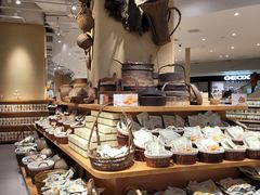 -七鲜超市(瑞虹天地太阳宫店)