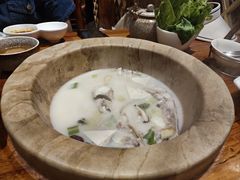 -滇香肴·云南菜蒸汽石锅鱼(云南北路店)