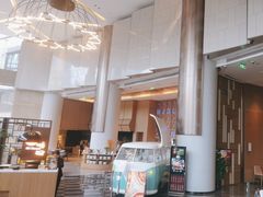 -上海南京路步行街假日酒店