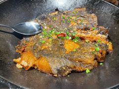 锅烧深海碟鱼头-大份-开海·红岛海鲜虾水饺(石老人店)
