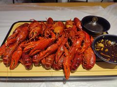 -肥肥虾庄·金牌油焖大虾(首义路店)