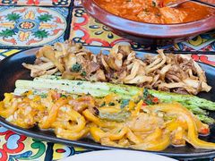 鸡油菇配芦笋-BROWNSTONE布朗石西班牙餐厅(富城店)