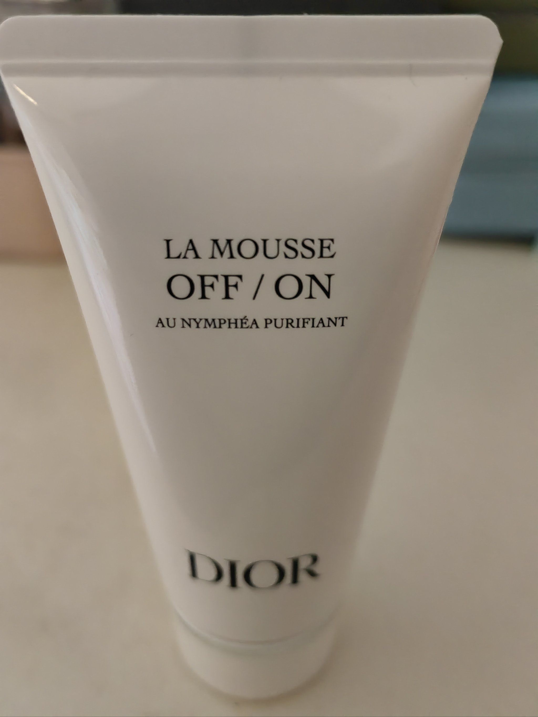 免费领的迪奥洗面奶