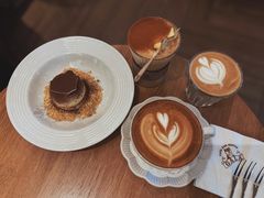 -ZAZA.CAFE.BAR