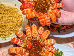 -肥肥虾庄·金牌油焖大虾(汉街SKP店)