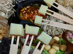 -黔三一夺夺粉酸汤火锅(百信店)