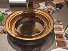 -山焱·炭火自助烤肉(周浦万达店)