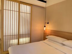 -上海浦东中心万枫酒店