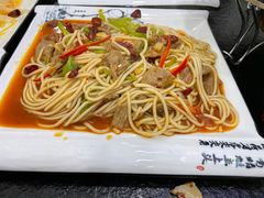 -撒拉人家.酸菜牦牛肉火锅