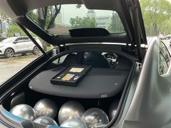 -上海星瀚奔驰4S店(红柳路店)