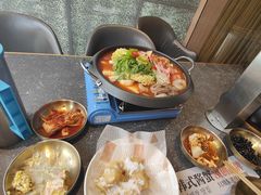 -草家酱蟹炭火烤肉店(珲春南路二店)