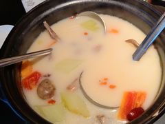 -羽鸽集·乳鸽专门店·地道顺德菜(岭南站店)