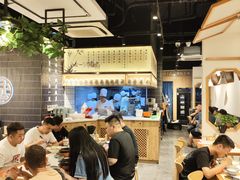 -馋三尺蟹粉小笼(人民广场店)