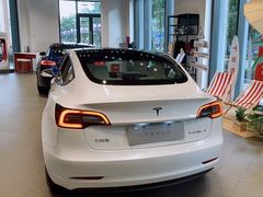-TESLA 特斯拉(上海太古汇体验店)