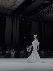 -Renee芮亦婚纱(原丽莎)