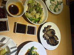 -关东小磨东北菜(上海长风大悦城店)