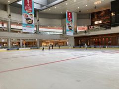 -冰纷万象滑冰场(深圳万象城店)