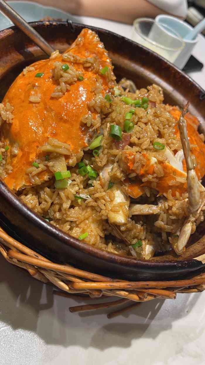 至尊煲(紫荆广场店)-"环境不是很宽敞,还好就两个人吃,不然感觉.